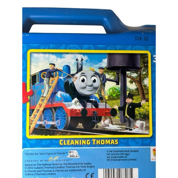 2012 Ravensburger Thomas & Friends Cleaning Thomas Puzzle With Travel Case 35pcs - Picture 9 of 9